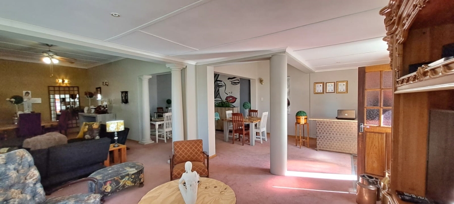 7 Bedroom Property for Sale in Bethlehem Free State